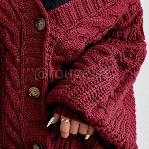 Oversized Burgundy Cable Knit Cardigan Long Sleeves Hip Length Buttoned - Picture 7 of 11